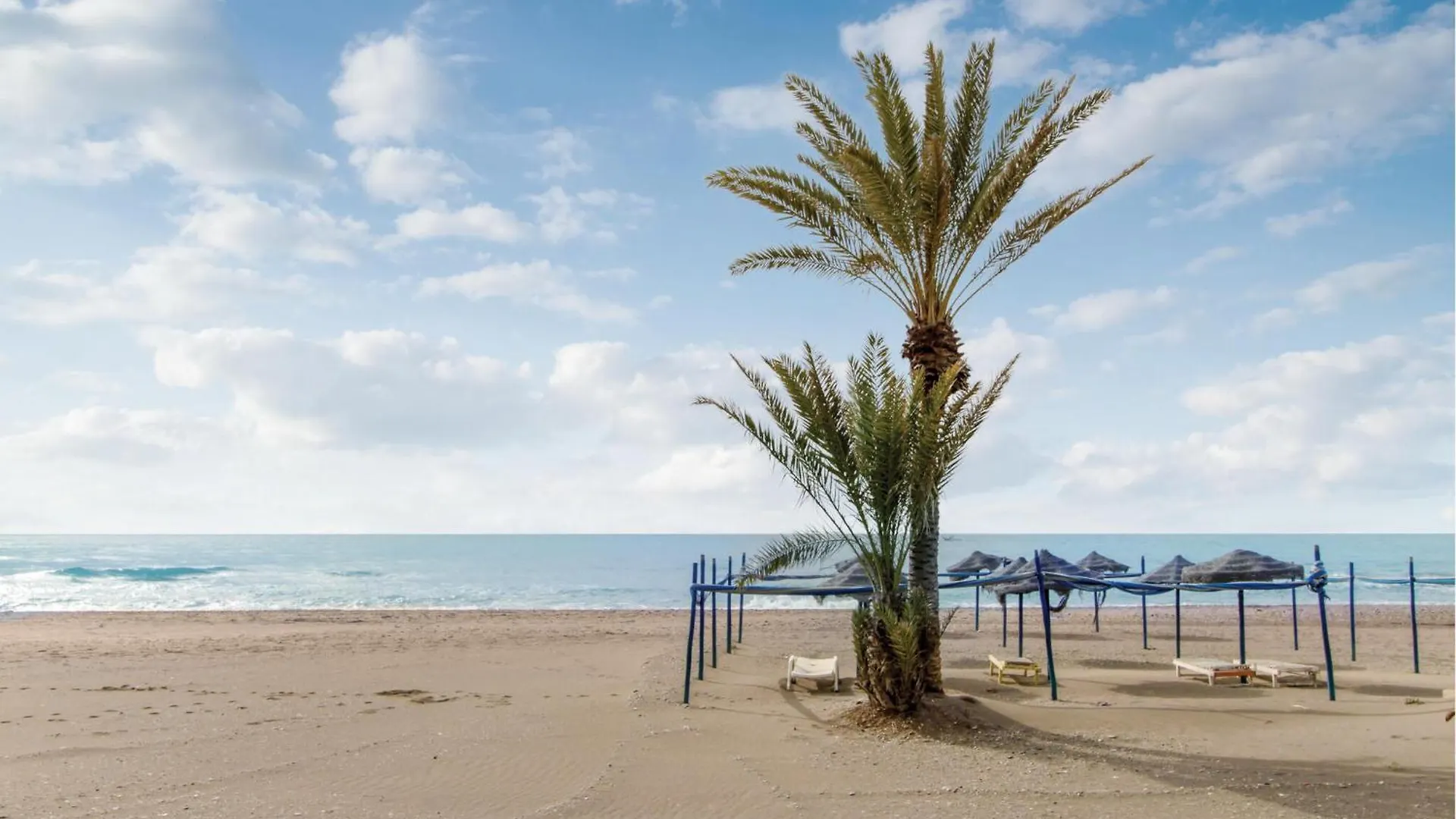 Stunning Apartment In Torremolinos With Kitchen 0*,